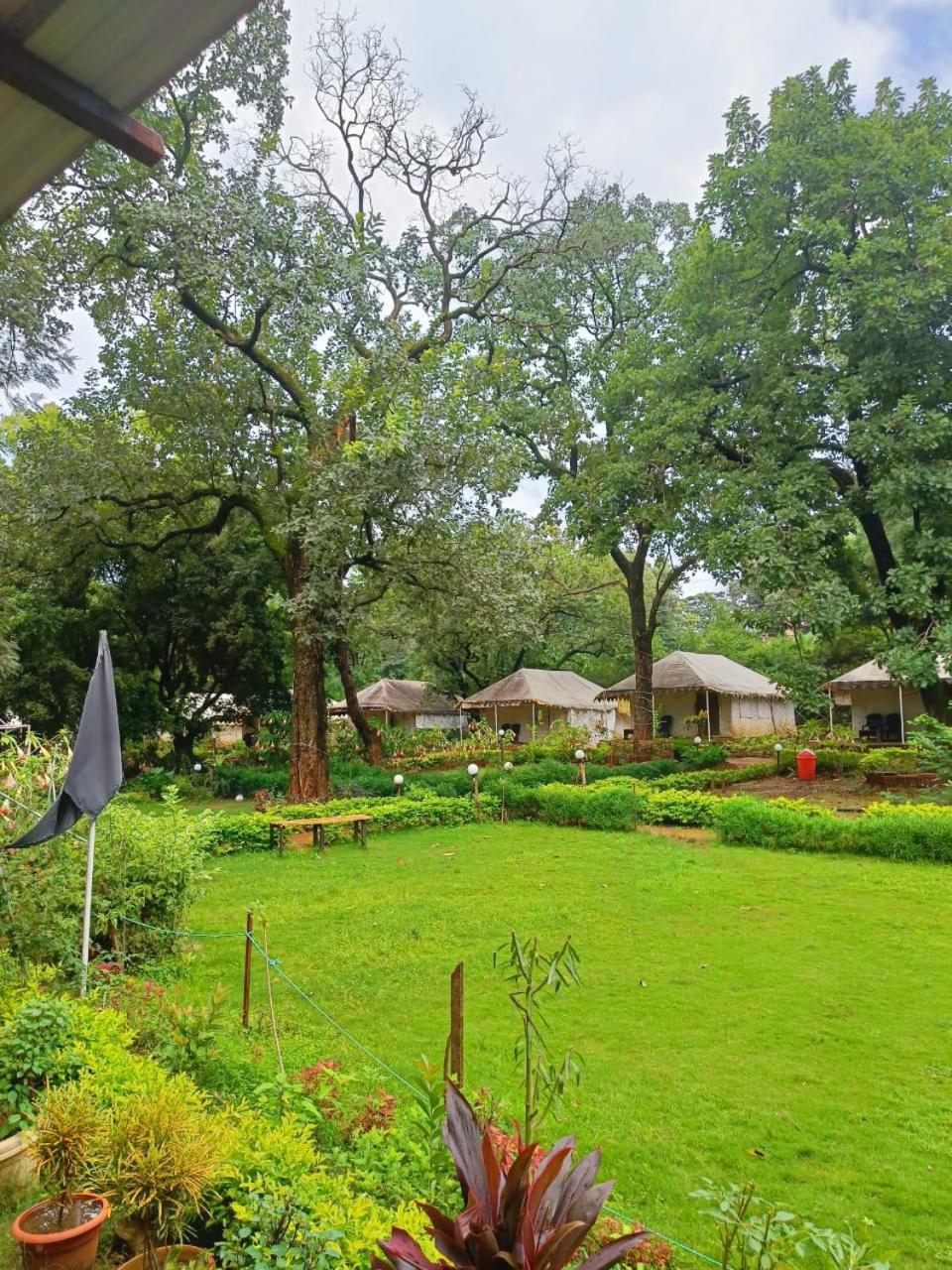 New Satpura Resort' Pachmarhī Exteriör bild